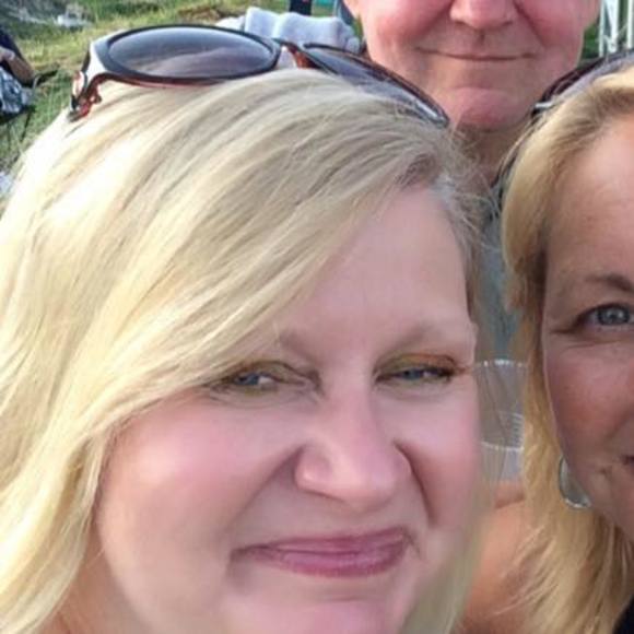 Meet your Posher, Roxanne - Picture 1 of 1